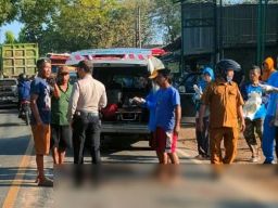 Biker Remaja Tewas Usai Tabrak Truk di Jalur Daendels Gresik