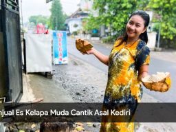 Video:  Penjual Es Degan Cantik Asal Kediri