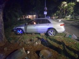 Pemotor Sidoarjo Tewas Diseruduk Sedan di Surabaya