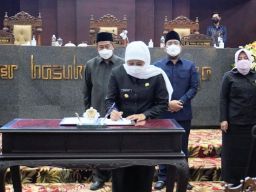 Perda Fasilitas Pengembangan Pesantren di Jatim Disahkan!