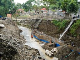 Jembatan Gedangsewu Segera Dibangun, Mas Dhito: Warga Tak Perlu Balik Arah Lagi