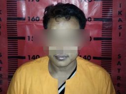 Teriakan Wanita Penjaga Konter ini Bikin Maling HP di Jember Klenger