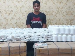 Gerebek Pengedar di Pasuruan, Polisi Sita Pil Koplo Senilai Miliaran Rupiah