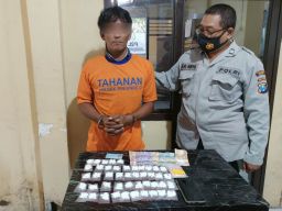 Edarkan Ratusan Butir Pil Koplo, Pekerja Serabutan di Kediri Disergap Polisi