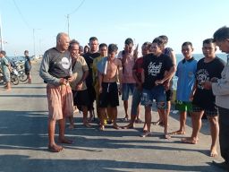 Kapal Fajar Nusantara Terbalik di Perairan Pulau Sapudi, 14 Penumpang Selamat