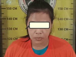 Nyambi Edarkan Sabu, Emak-emak Penjaga Kos di Mojokerto Dibekuk