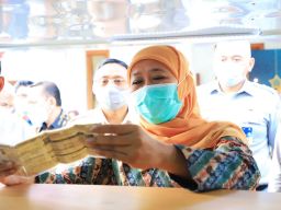 Pemutihan Pajak Kendaraan Diperpanjang Sampai September, Ini Harapan Khofifah