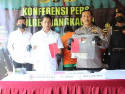 Rampas HP Guru SD Bangkalan, Bandit Bercelurit Disergap di Karawang