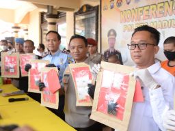 Kirim Narkoba Senilai Rp1 Miliar ke Lapas Madiun, 2 Kurir Diringkus Polisi