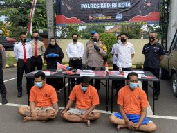Komplotan Spesialis Pencuri Mobil Pikap di Lintas Wilayah Digulung Polisi Kediri