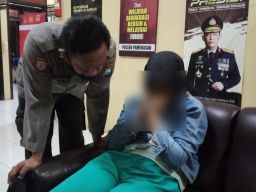 Diduga Depresi, Wanita ini Coba Loncat dari Jembatan Trunojoyo Pamekasan