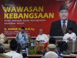 Anwar Sadad Ucapkan Terima Kasih di Depan Guru-guru Madrasah Diniyah, Ada Apa?