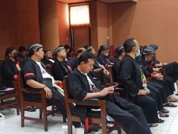 Ribuan ASN di Ponorogo Berpakaian Warok, Ada Apa?