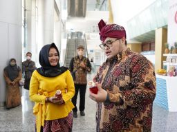 Mas Dhito Ikut Jadi Sales, Produk UMKM Kabupaten Kediri Ludes Terjual