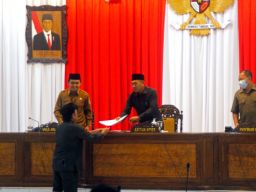 Paripurna II Bersama DPRD, Pemkot Pasuruan Dapat Apresiasi WTP dan Usulan