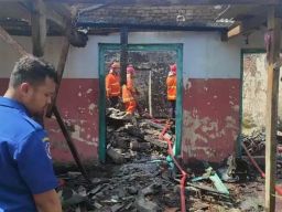 Anak Lupa Matikan Kompor, Rumah Warga Madiun Ludes Terbakar