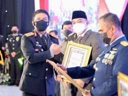 Inovasi Hingga Kreativitas, Antarkan Pemkot Surabaya Terima Sederet Penghargaan