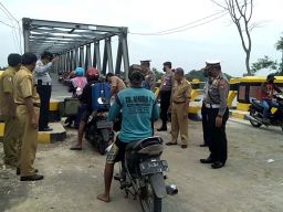 Jembatan Glendeng Bojonegoro-Tuban Dibuka untuk Roda Dua, Lainnya Harap Bersabar