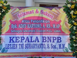 Karangan Bunga untuk Adhy Karyono Sebagai Sekdaprov Jatim Mulai Banjiri Grahadi