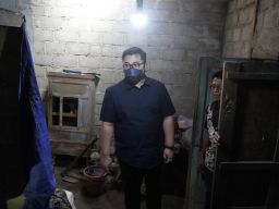 Mas Dhito Tinjau Program Bedah Rumah di Lereng Gunung Kelud