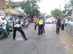 Motor Tabrak Dump Truck di Pasuruan, Satu Orang Meninggal