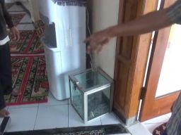 Aksi Pencurian Kotak Amal di Jombang Terekam CCTV