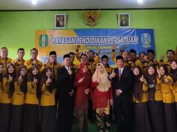 Program Double Track SMA Persatuan Lamongan Diacungi Jempol