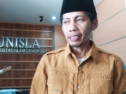 Dosen Unisla Tabrak Atribut Demo Siap Terima Konsekuensi