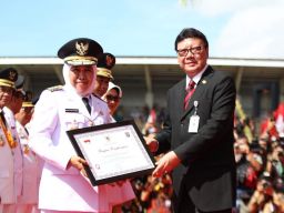 Menpan RB Tjahjo Kumolo Tutup Usia, Khofifah Sampaikan Duka Mendalam