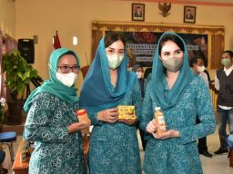 Ketua Tim Penggerak PKK Trenggalek Dukung Perempuan Mandiri