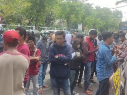 Bea Cukai Dinilai Tebang Pilih Tindak Peredaran Rokok Ilegal di Pamekasan