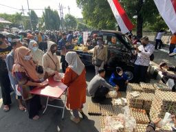Pasar Murah Telur Ayam di Kediri Diserbu Warga, 600 Kg Ludes dalam 1 Jam