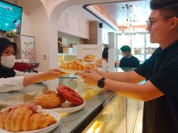 Penasaran Kue dan Roti Paduan Resep Perancis-Korsel di Surabaya? Yuk ke Sini!