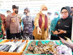 Fish Market Festival, Bupati Ipuk Dorong Diversifikasi Usaha Nelayan