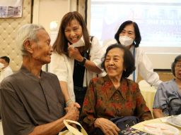 Didedikasikan untuk Guru, Alumni SMAK Petra 1 Siang Gelar Reuni Akbar 40 Tahun