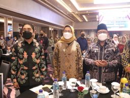 Momen Wawali Pasuruan Bertemu Kepala Daerah se Jatim dalam Launching Sinta Gelis
