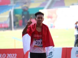 Unesa Siapkan Beasiswa S1 Bagi Firza, Peraih Emas di ASEAN Para Games 2022