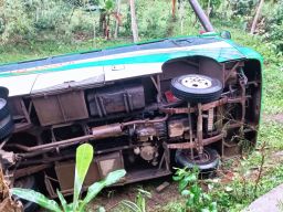 Bus Rombongan MTs An-Nur Terguling di Malang  Setelah Ubah Rencana Wisata