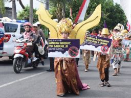 Karnaval Budaya Anak, Cara Polisi Edukasi Warga Lamongan Tertib Berlalalu Lintas