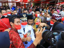 Ribuan Warga Jatim Jadi Tamu Khusus Upacara HUT RI ke-77 di Grahadi, Bangga Rek!