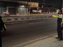 Kakek di Taman Sidoarjo Tewas Tertabrak Motor saat Menyeberang