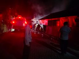 Ditinggal Menonton Voli, Rumah Warga Kedunggalar Ngawi Hangus Terbakar