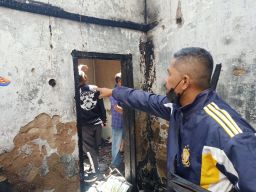 Rumah di Banyuwangi Terbakar, Pemilik yang Sakit Berhasil Diselamatkan