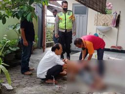 Sakit Hati Sering Disuruh-suruh, Pemuda Bacok Teman Kerja di Mojokerto