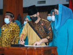 Mas Ipin Lantik Pengurus PKK Kabupaten Trenggalek Periode 2022-2024