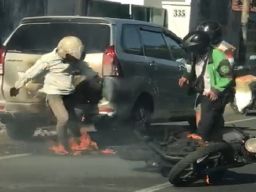 Api Dipadamkan, Pemilik Motor CB Terbakar di Jalan Kenjeran Surabaya Misterius