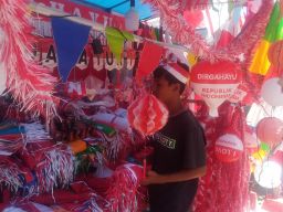 Halo Arek Suroboyo, Tempat-tempat Ini Bisa Jadi Pilihan Beli Bendera Merah Putih