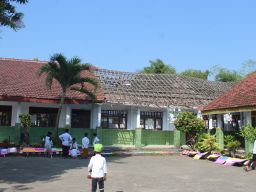 Nestapa SDN Brangkal 2 Jombang, Ruang Kelas Rusak Hingga Kekurangan Guru