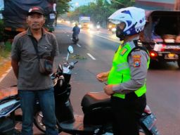 Truk Tabrak Pohon di Lamongan, Sopir: Mata Saya Ditutup Makhluk Gaib