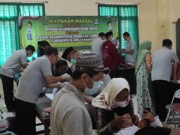 Sunat Massal Gratis dan Berhadiah bagi Anak Fakir Miskin di Lamongan